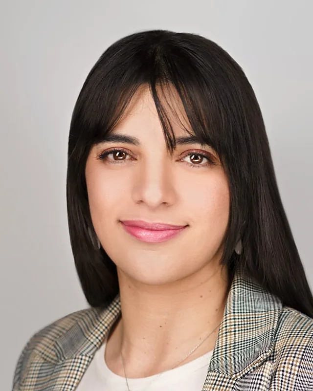 Mabel Torres, Agente Licenciada